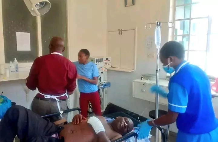 Senator Boni Khalwale saves life of a lecturer after performing a surgery