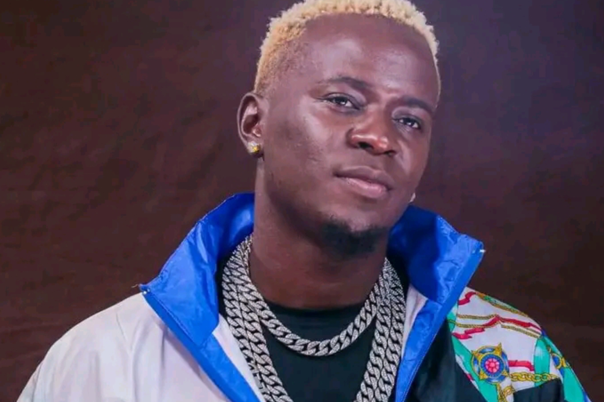 Kenyan Musician Willy Paul has disclosed shocking details on why he ditched gospel Music for secular hits. The singer whose fame has continued to grow after he recently released Gifted Hands Album shared the revelation, highlighting that he passed through hard moments that pushed him out of the gospel music industry. Speaking during an Interview with a local radio station, the singer noted that some undisclosed people made his life gospel music industry so hard that he had to quit. "So much happened. At times you get to a point where you feel that 'If I don't quit I'll die'. You are left with no choice but to leave such environment. A lot things happened when I was in gospel music music industry. I don't want to Start finger but they know themselves," he said. The 'Kitanzi' hitmaker went further and said that ditching Gospel music was a good decision, or he would have other resoryed to suic!de. He noted that he doesn't regret the decision. "The people I was working with know well what they did to me. I chose not to speak but made a decision I don't regret to date. Should I not have taken the move, you would have heard stories that I became made or committed su!cide. The environment was so toxic."